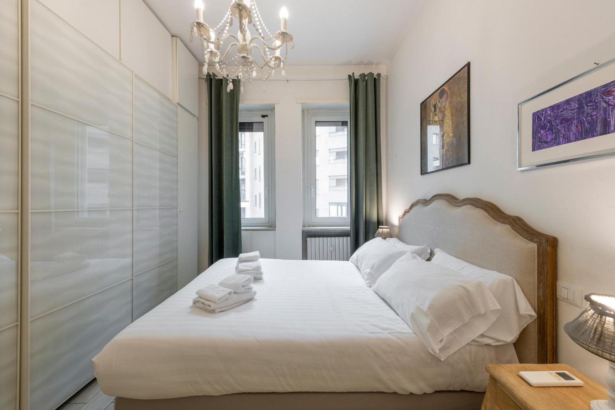 Appartamento Living - Via Varese 4 *