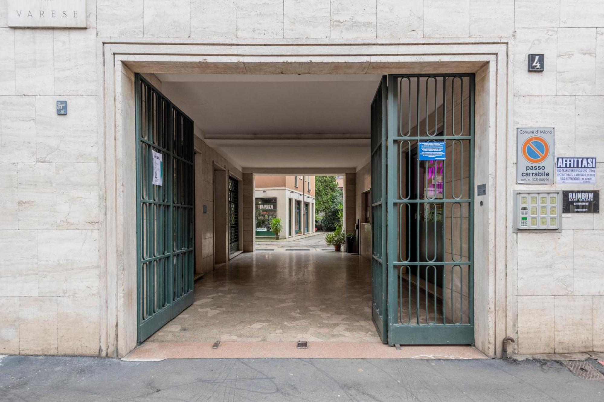 Living - Via Varese 4 * Milaan